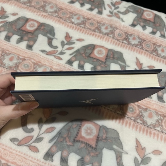 Fantastic Beasts The Original Screenplay - Picture 2 of 12